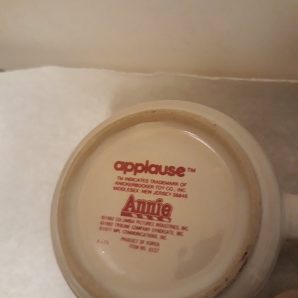 Great  NWT orphan Annie mug - Picture 8 of 9